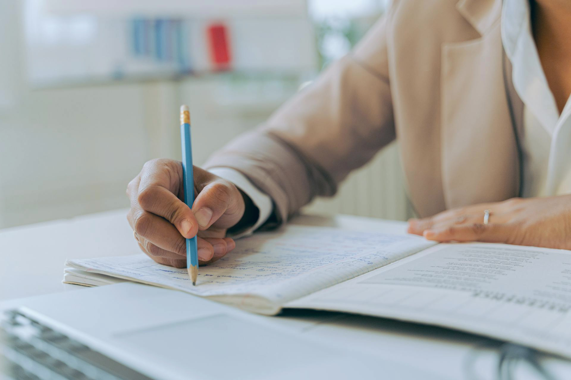 {{ $t('footer.academic_trans') }}